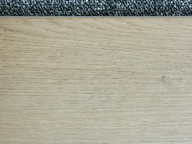 Filmillä painettu vinyylilankun pinta