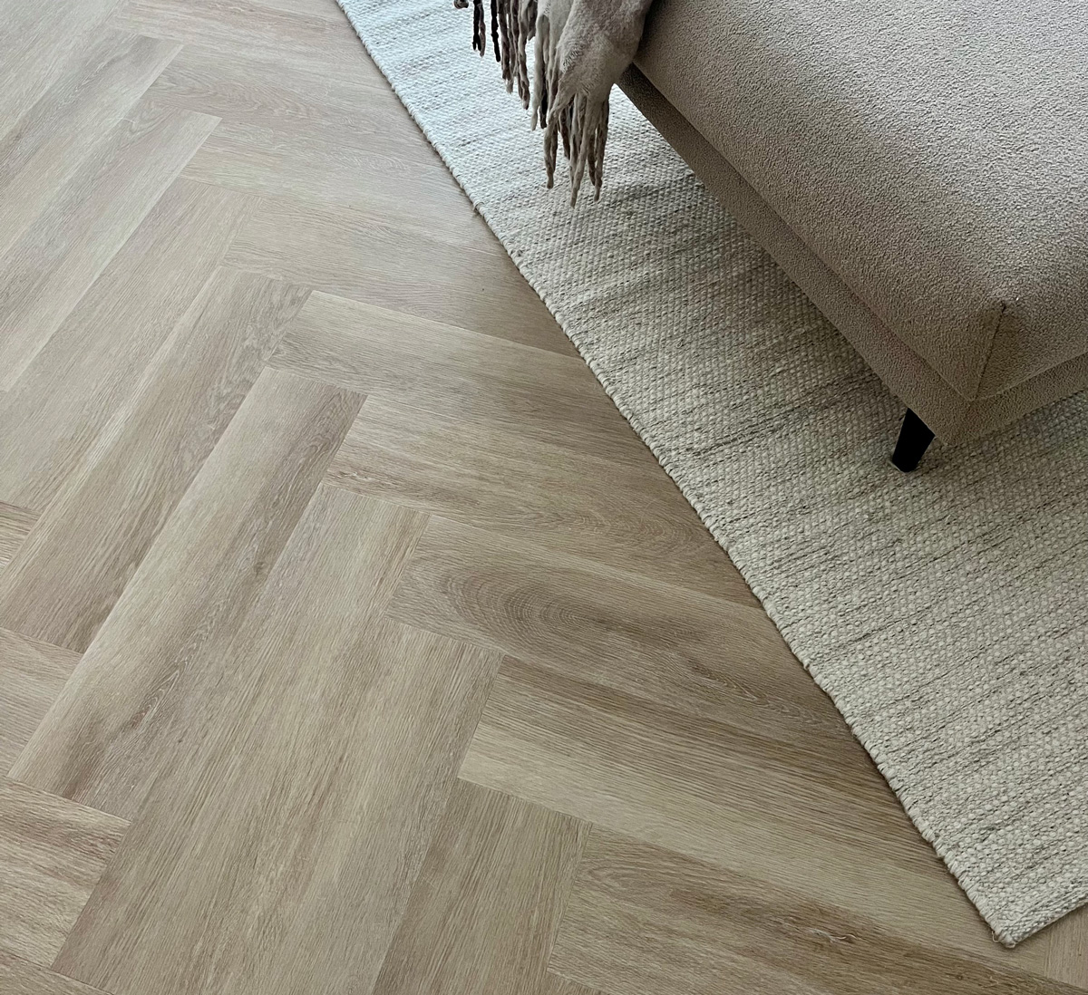 Kalanruotokuvioinen kivikomposiitti vinyyli