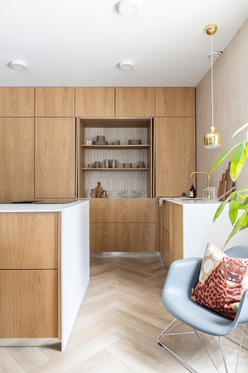 Kalanruotovinyylilankku asennettuna keittiöön