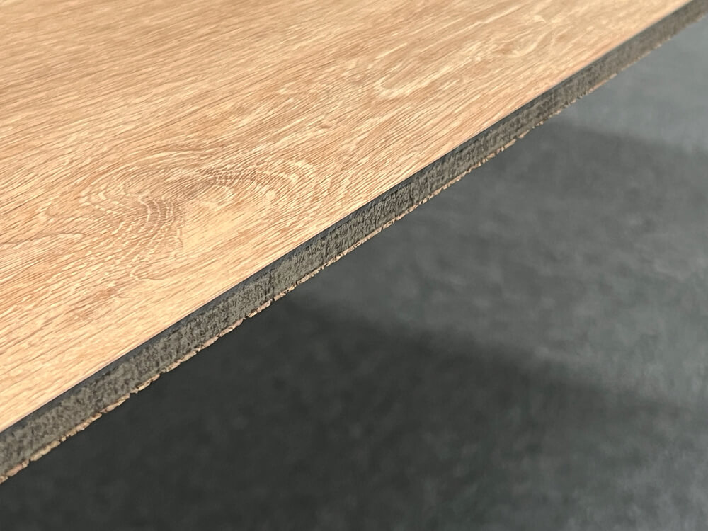 Vinyylikorkin pinta, runko ja pohjan korkkikerros