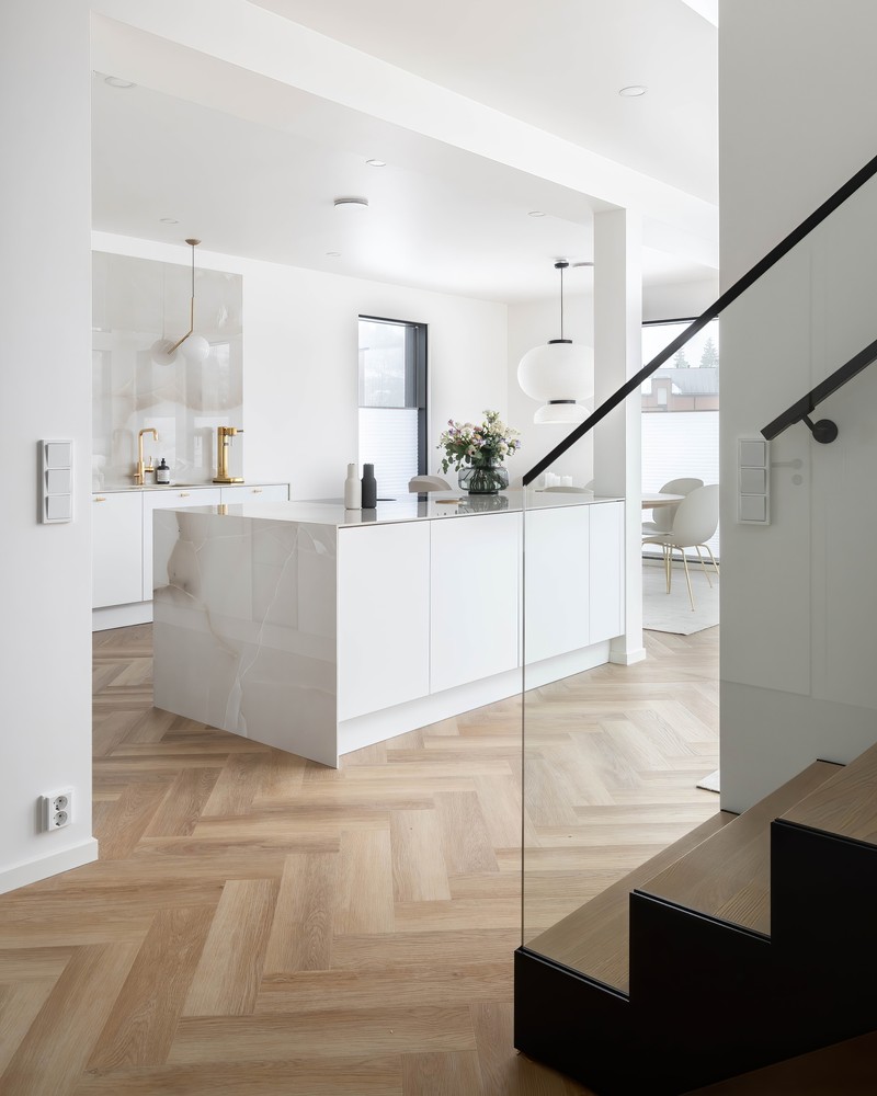 Nordic Herringbone 4006 Pallas – keittiö ja portaikko