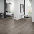 Liimattava vinyylilankku Cerused Oak Dark Brown olohuoneessa - Liimattavat vinyylilattiat - OFD-055-067M - 2